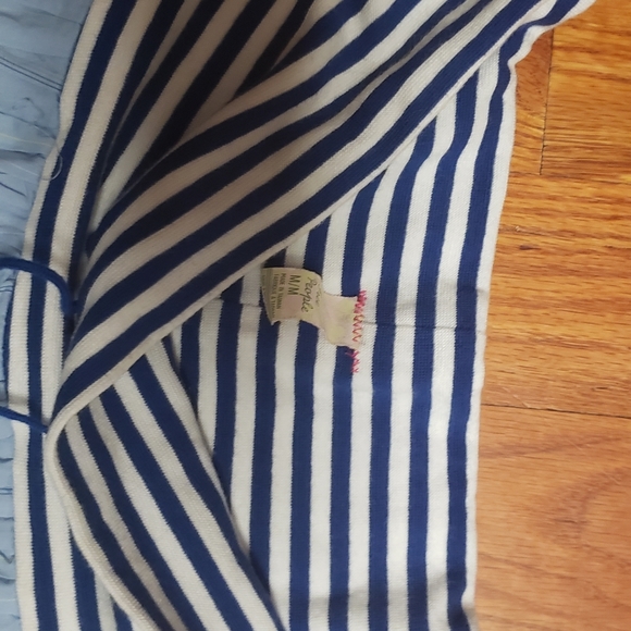 Free people - Picture 2 of 3